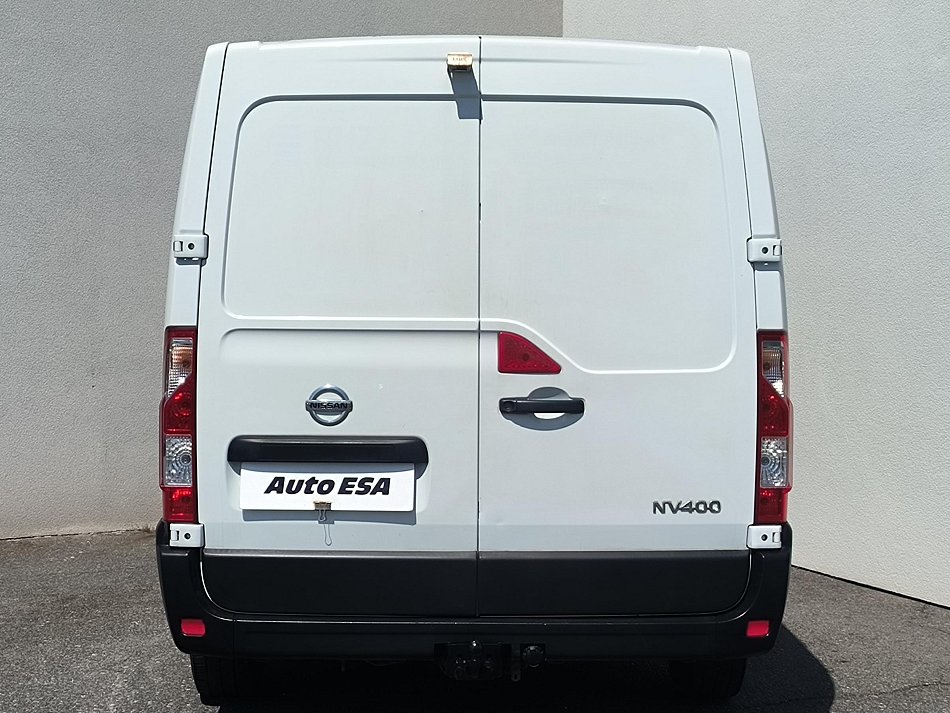 Nissan NV400 2.3 dCi  DÍLNA