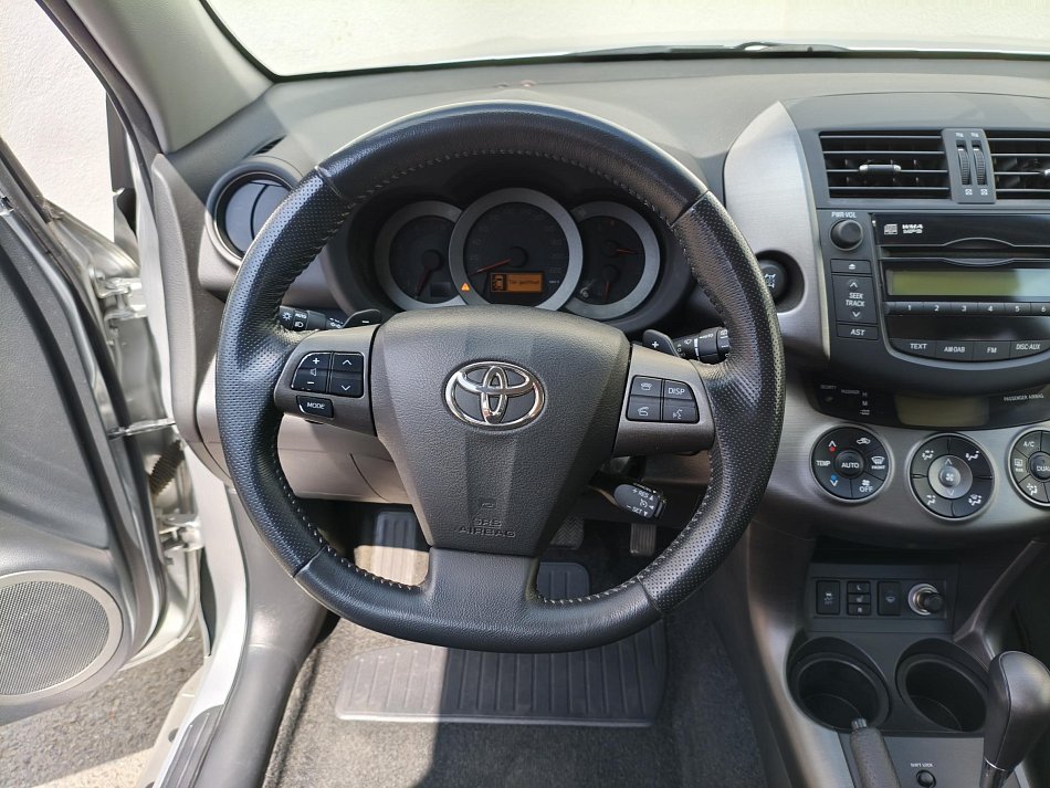 Toyota RAV4 2.0 VVTi  4WD