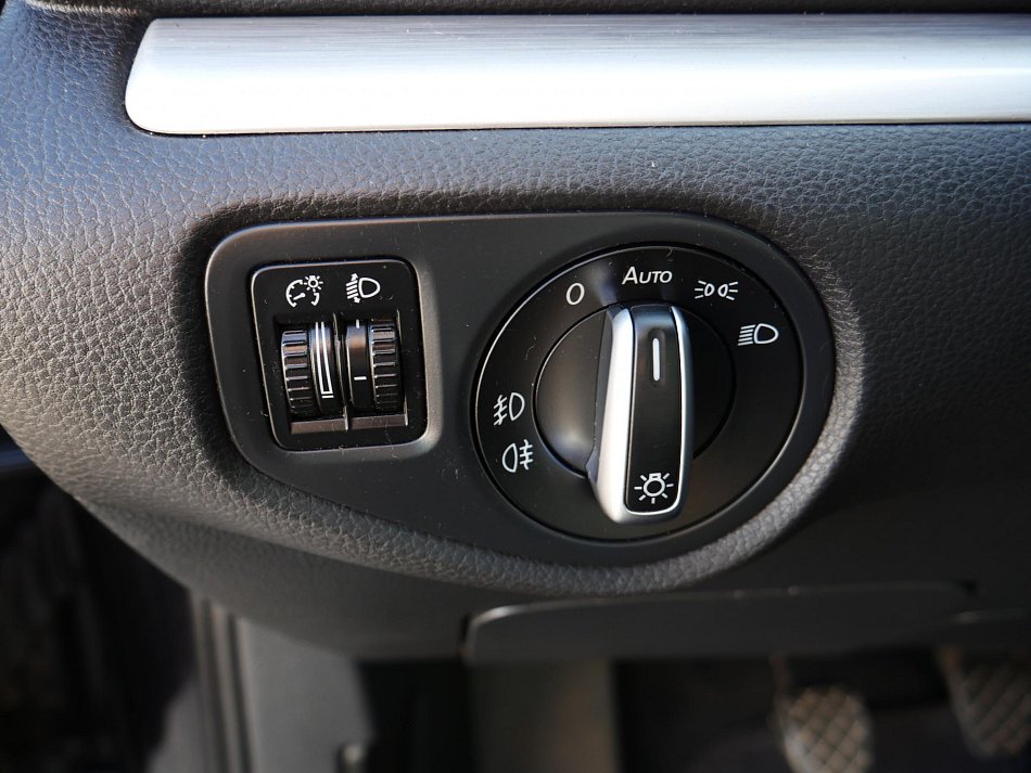 Volkswagen Sharan 2.0 TDi 