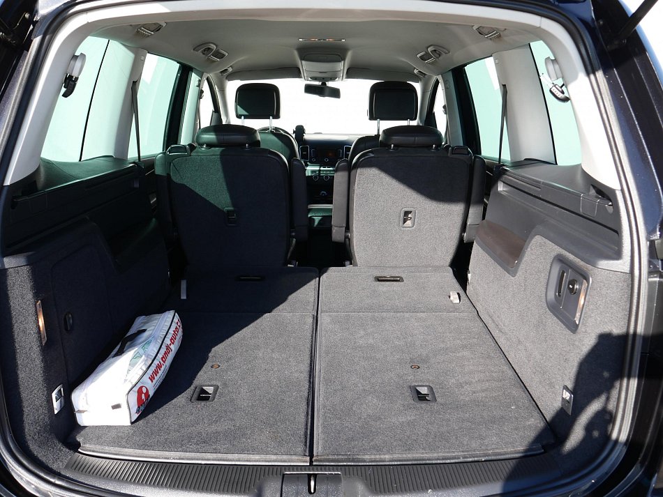 Volkswagen Sharan 2.0 TDi 