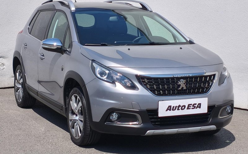 Peugeot 2008 1.2 PT Crossway