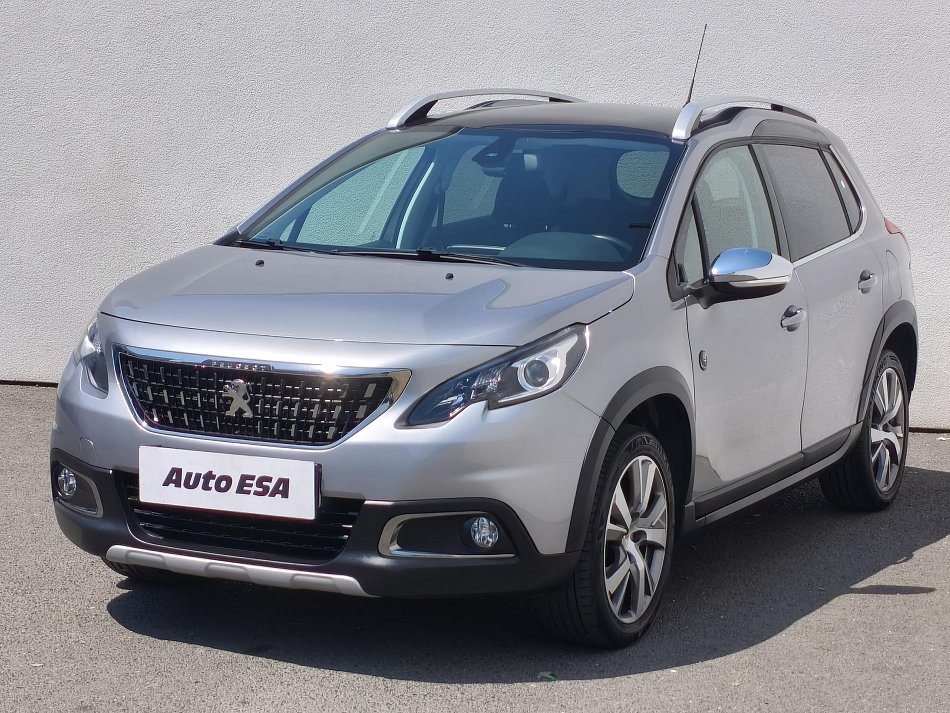 Peugeot 2008 1.2 PT Crossway