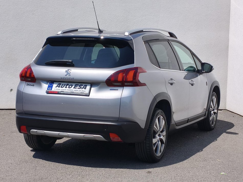 Peugeot 2008 1.2 PT Crossway