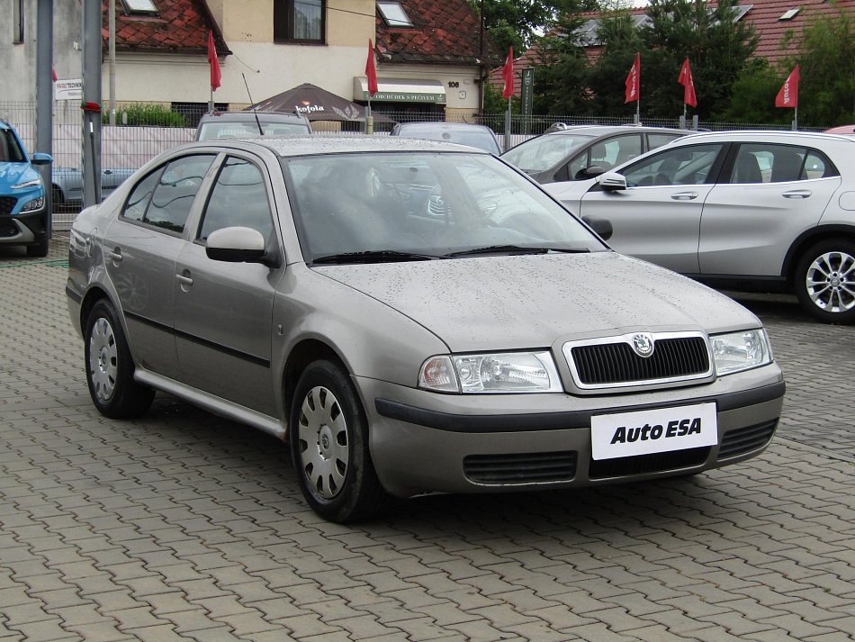 Škoda Octavia 1.6 MPi Tour