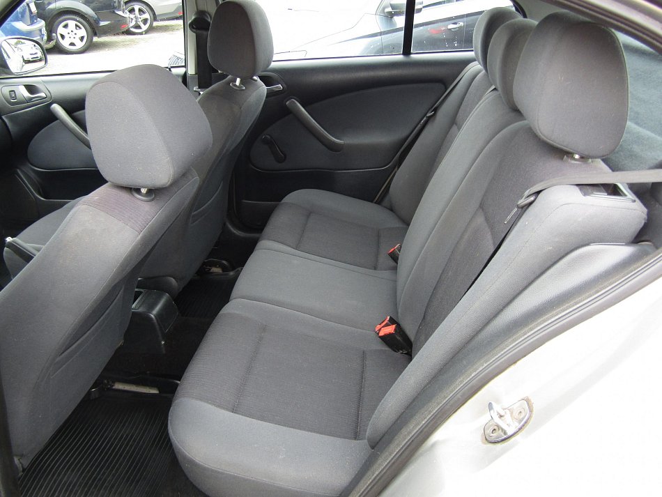 Škoda Octavia 1.6 MPi Tour