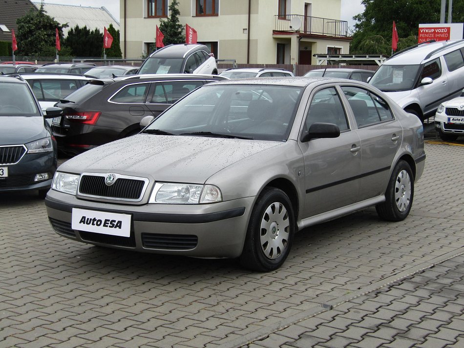 Škoda Octavia 1.6 MPi Tour