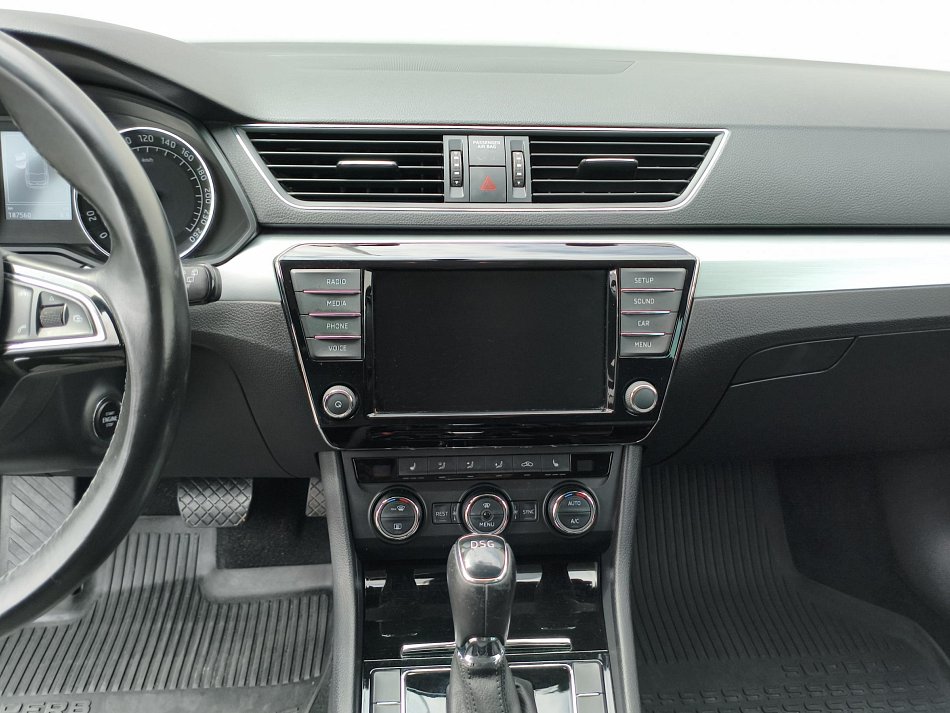 Škoda Superb III 1.8 TSi Ambition