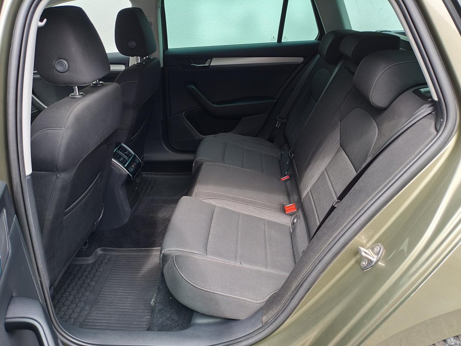 Škoda Superb III 1.8 TSi Ambition