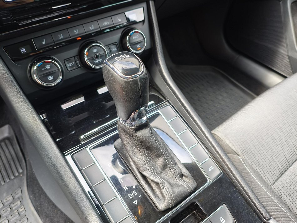 Škoda Superb III 1.8 TSi Ambition