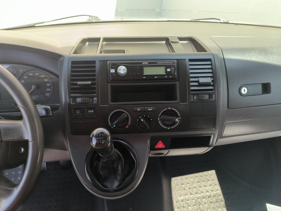 Volkswagen Transporter 2.5TDi  VALNÍK