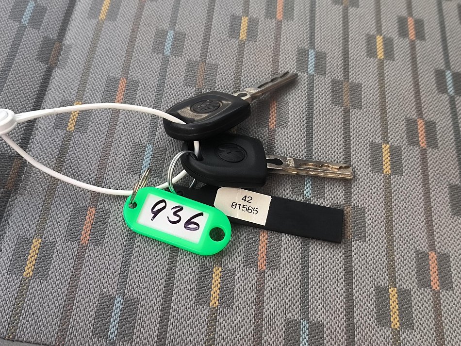 Volkswagen Transporter 2.5TDi  VALNÍK