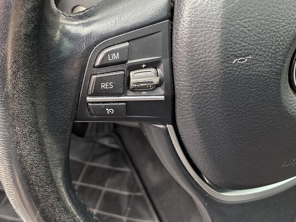 BMW Řada 5 2.0d  520d xDrive
