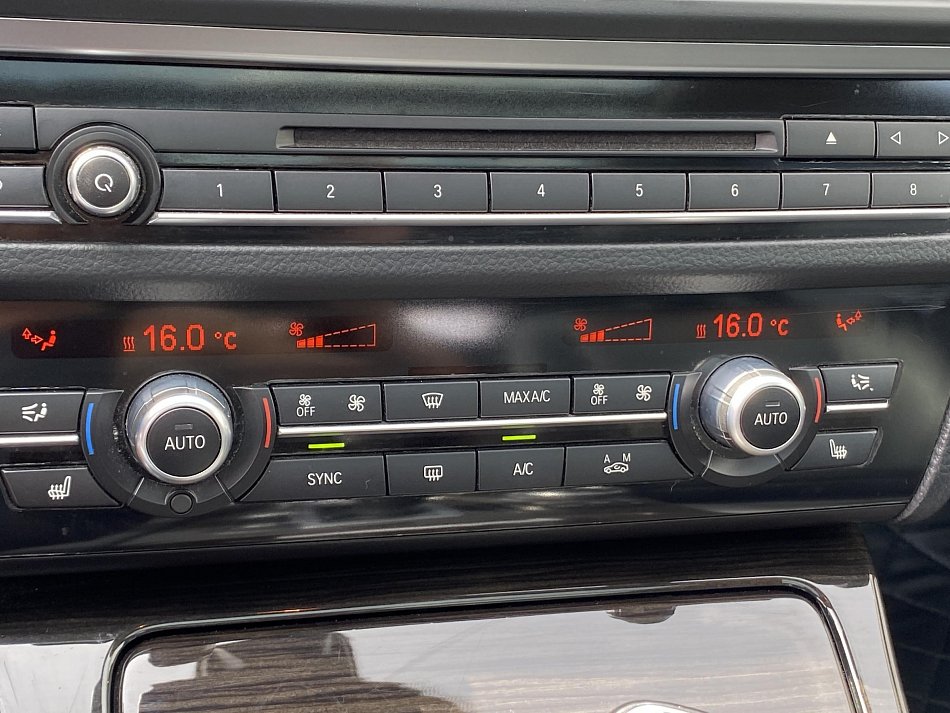 BMW Řada 5 2.0d  520d xDrive