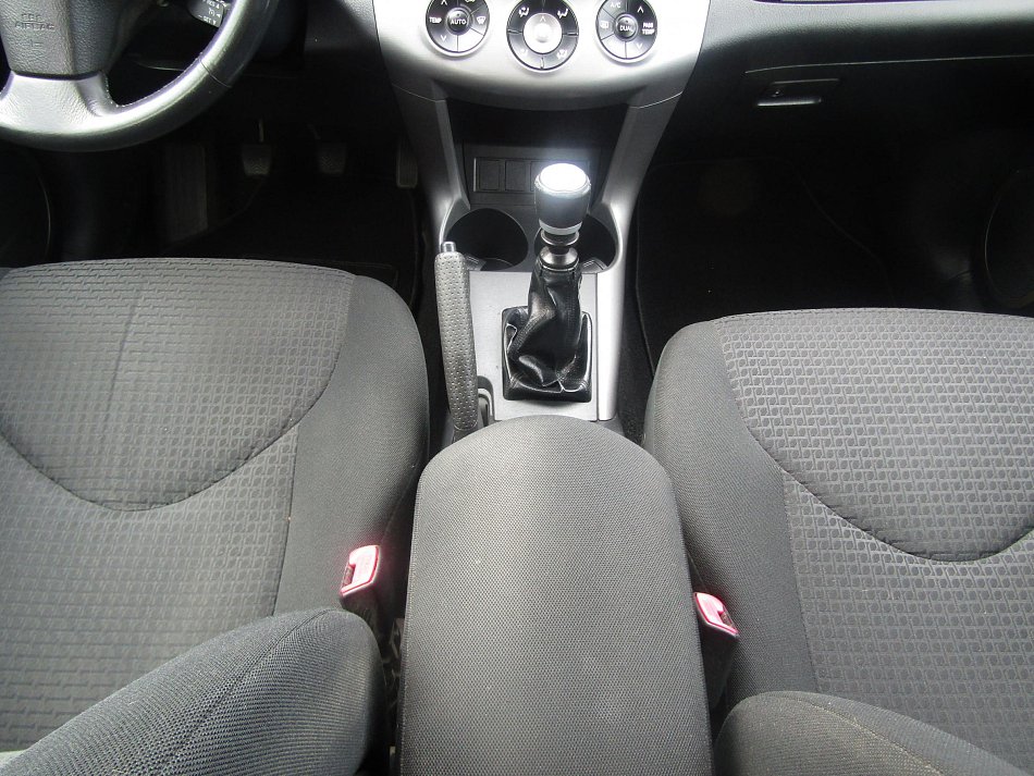 Toyota RAV4 2.2 D4-D  4x4