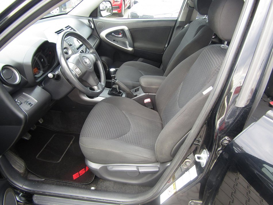 Toyota RAV4 2.2 D4-D  4x4