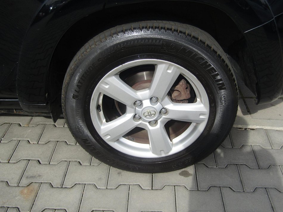 Toyota RAV4 2.2 D4-D  4x4