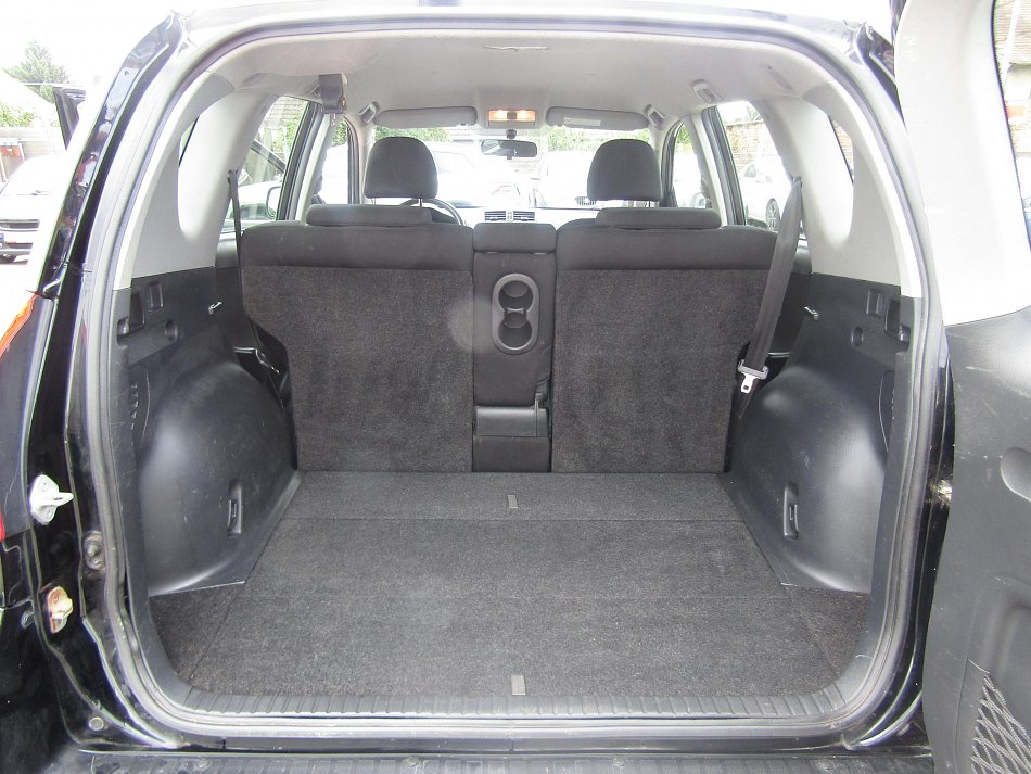 Toyota RAV4 2.2 D4-D  4x4