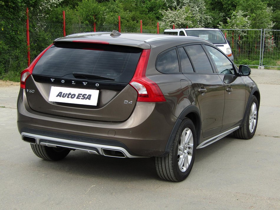 Volvo V60 2.0 D4  Cross Country