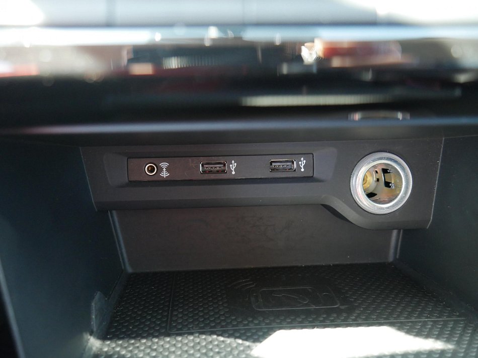 Volkswagen Touran 2.0 TDi 