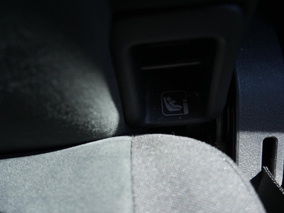 Volkswagen Touran 2.0 TDi 