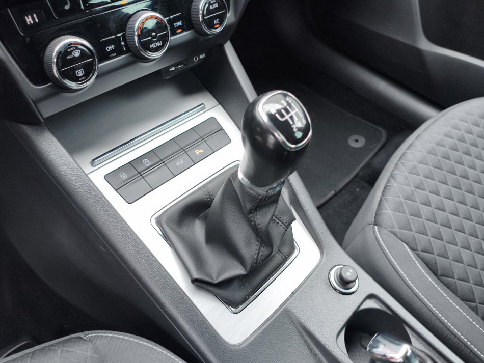 Škoda Octavia III 2.0 TDi Drive