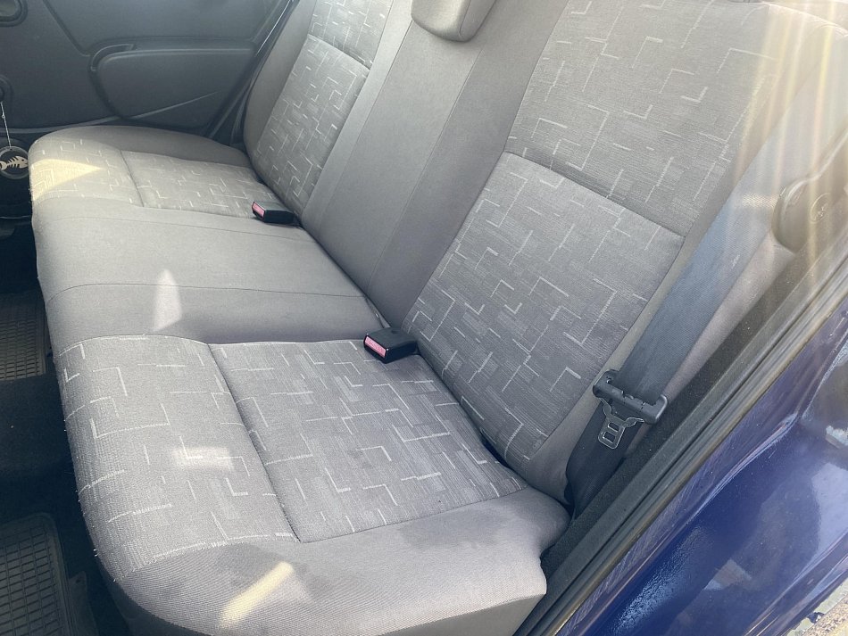 Dacia Sandero 1.4i 