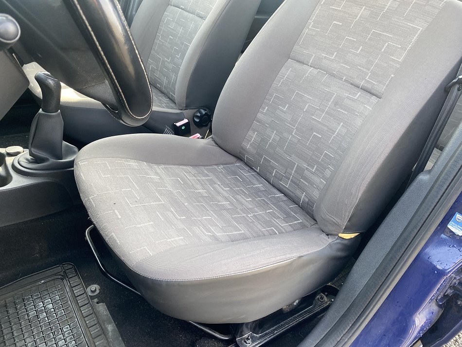 Dacia Sandero 1.4i 