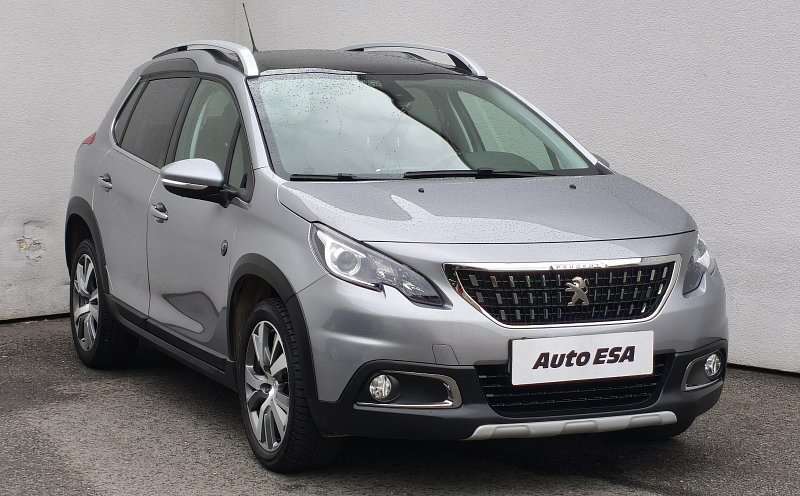 Peugeot 2008 1.2PT Crossway