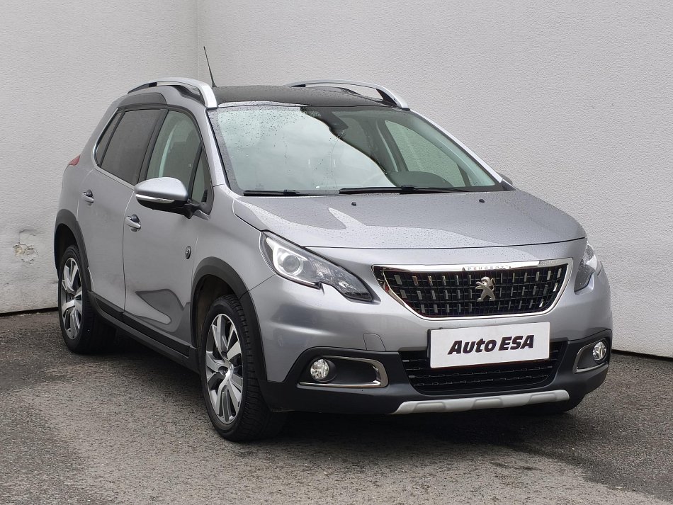 Peugeot 2008 1.2PT Crossway