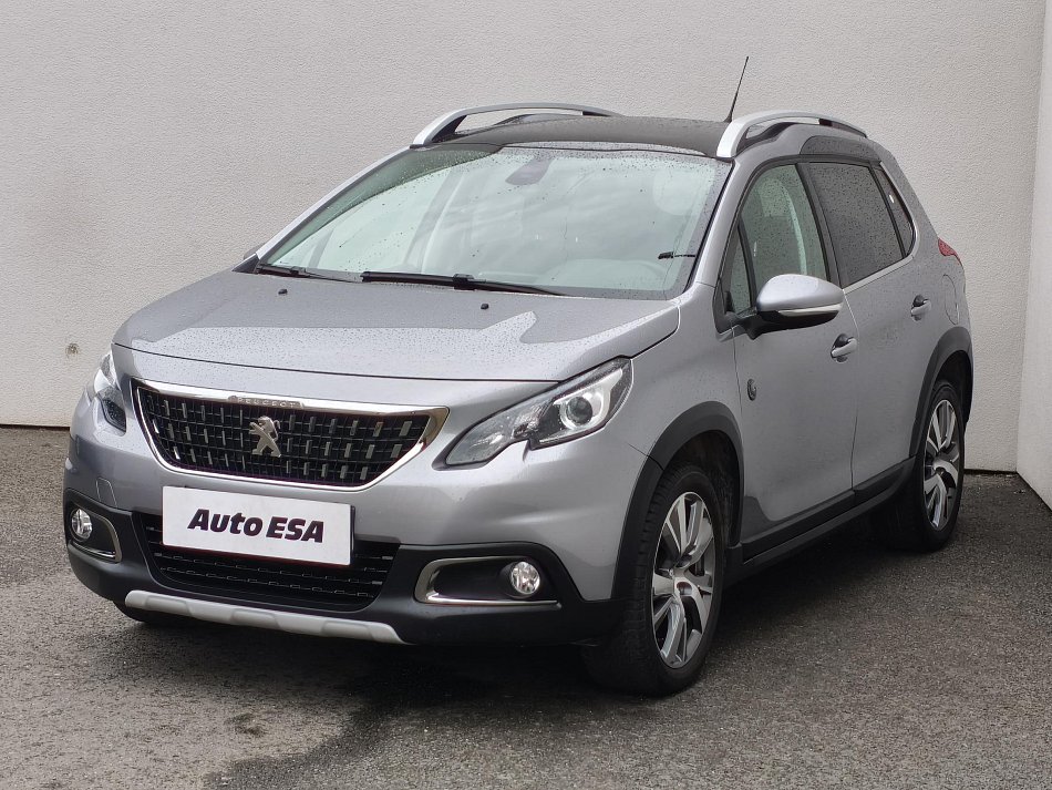Peugeot 2008 1.2PT Crossway