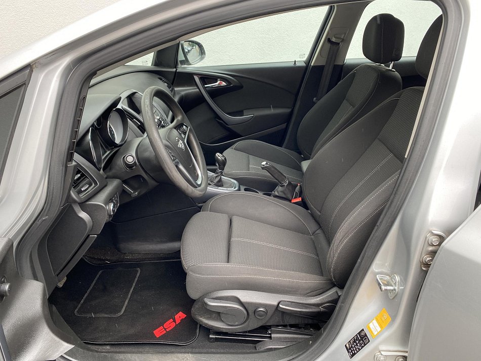Opel Astra 1.6 CDTi 