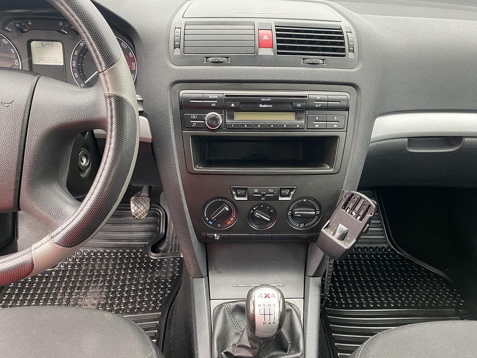 Škoda Octavia II 1.9 TDi  4x4
