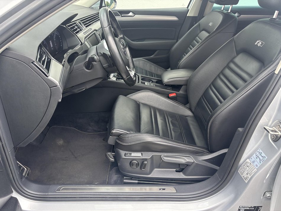 Volkswagen Passat 2.0 TDi R-Line