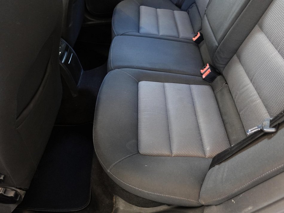 Škoda Octavia II 1.6MPi Ambition