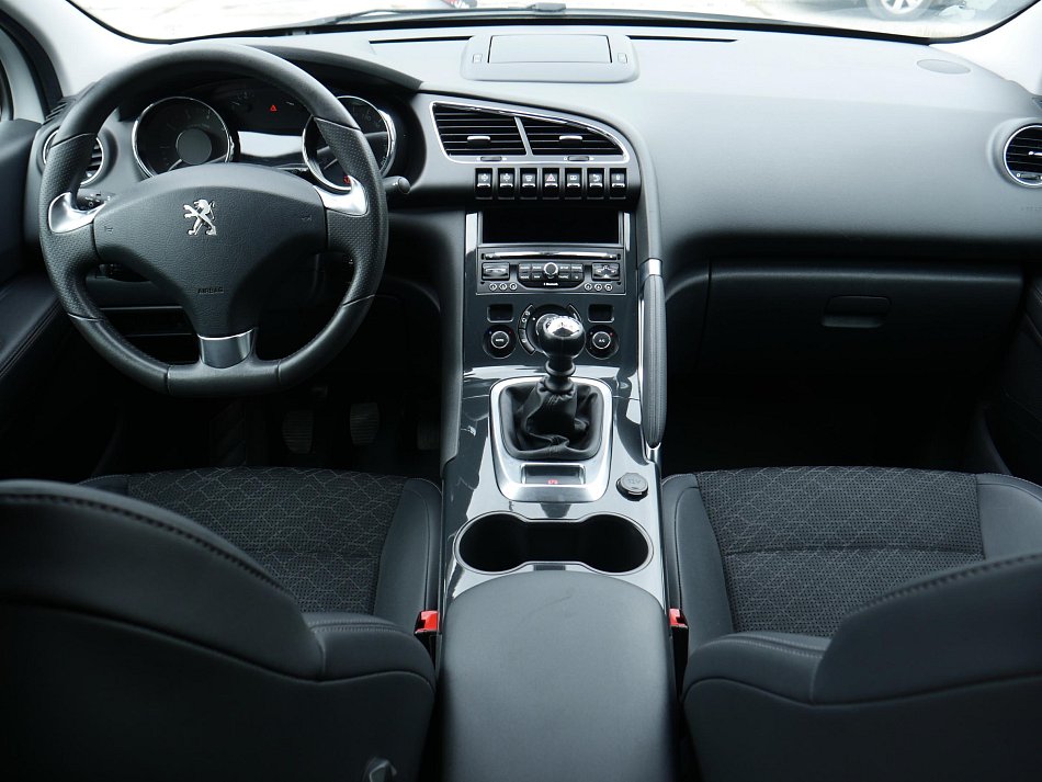 Peugeot 3008 1.2PT Allure