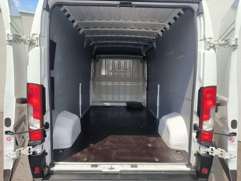 Peugeot Boxer 2.2HDi Premium L3H2