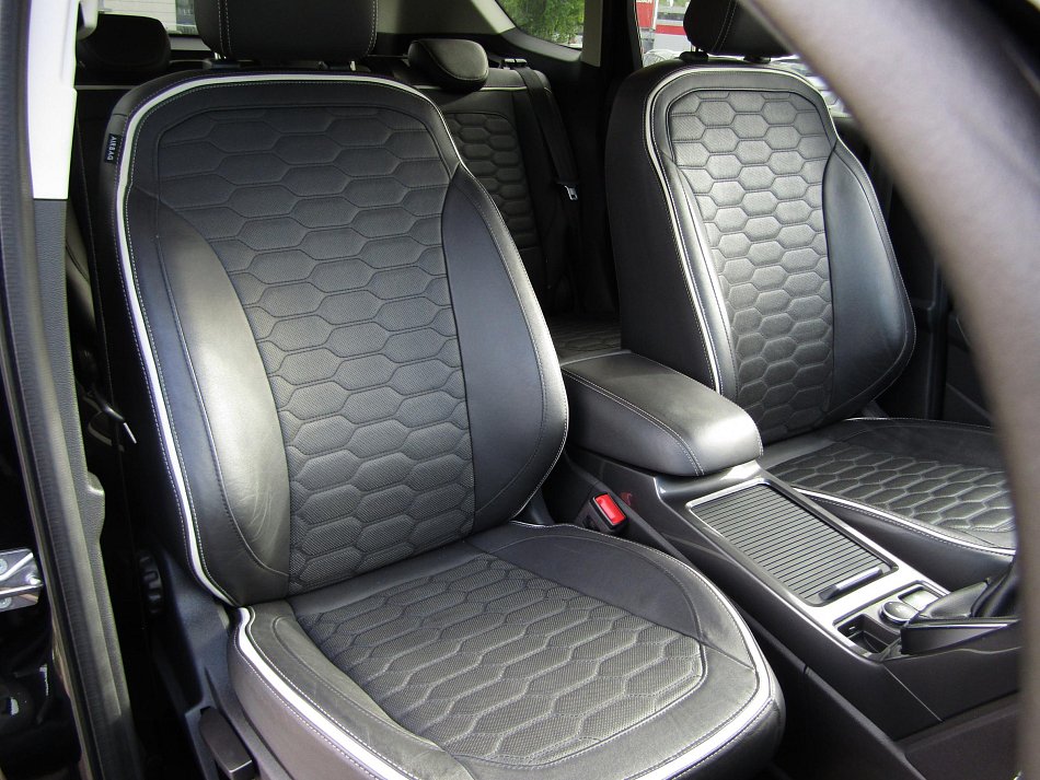 Ford Kuga 1.5 EB Vignale 4x4