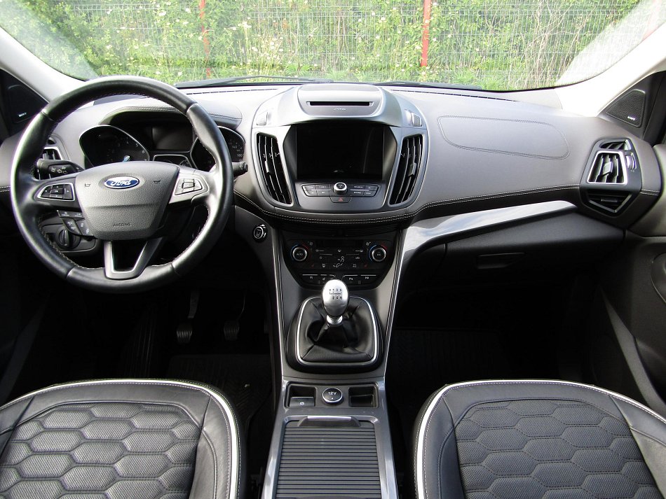 Ford Kuga 1.5 EB Vignale 4x4