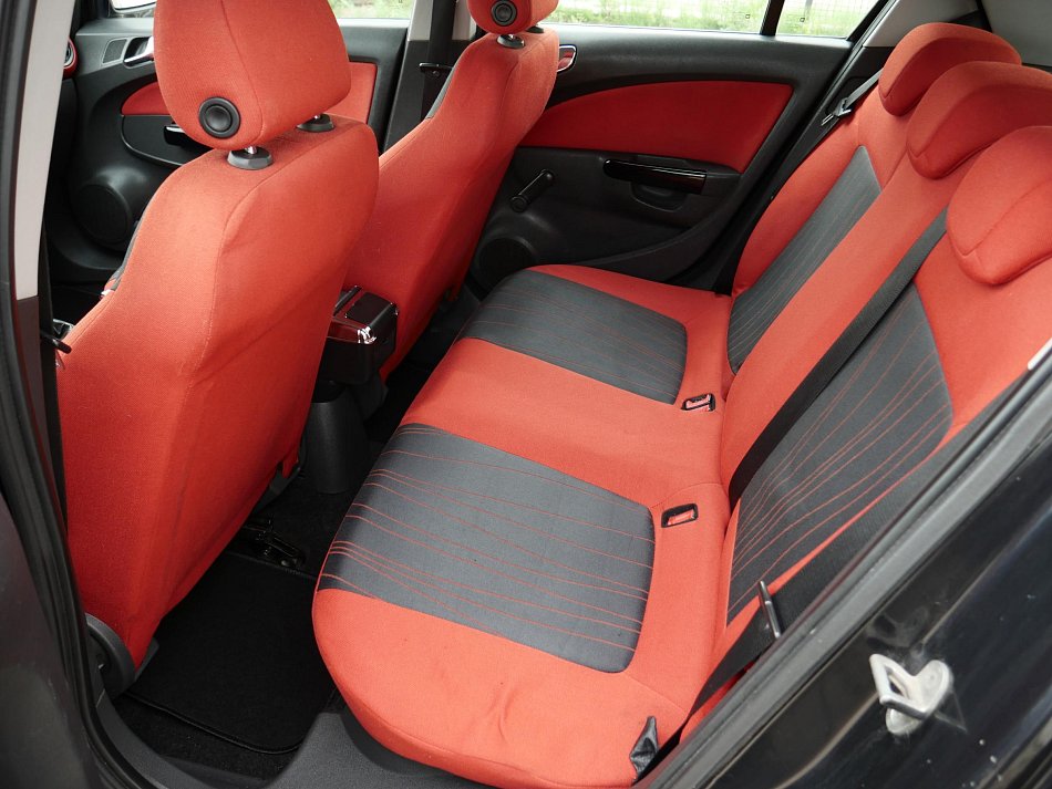 Opel Corsa 1.2i 