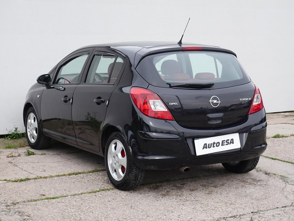 Opel Corsa 1.2i 
