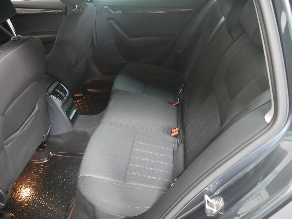 Škoda Octavia III 1.6TDi Style