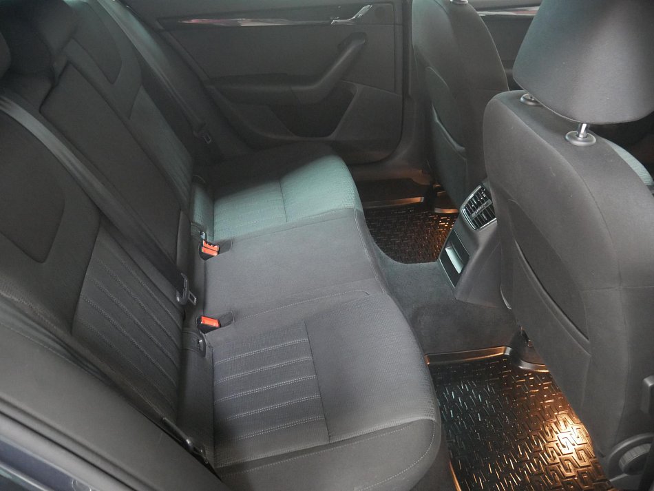 Škoda Octavia III 1.6TDi Style