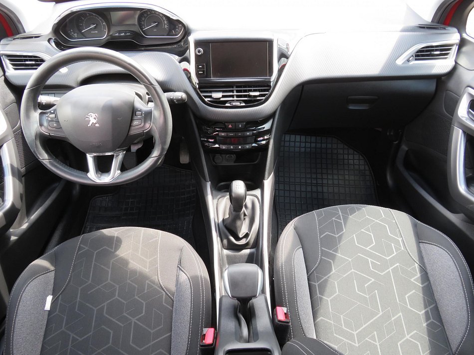 Peugeot 2008 1.2PT 