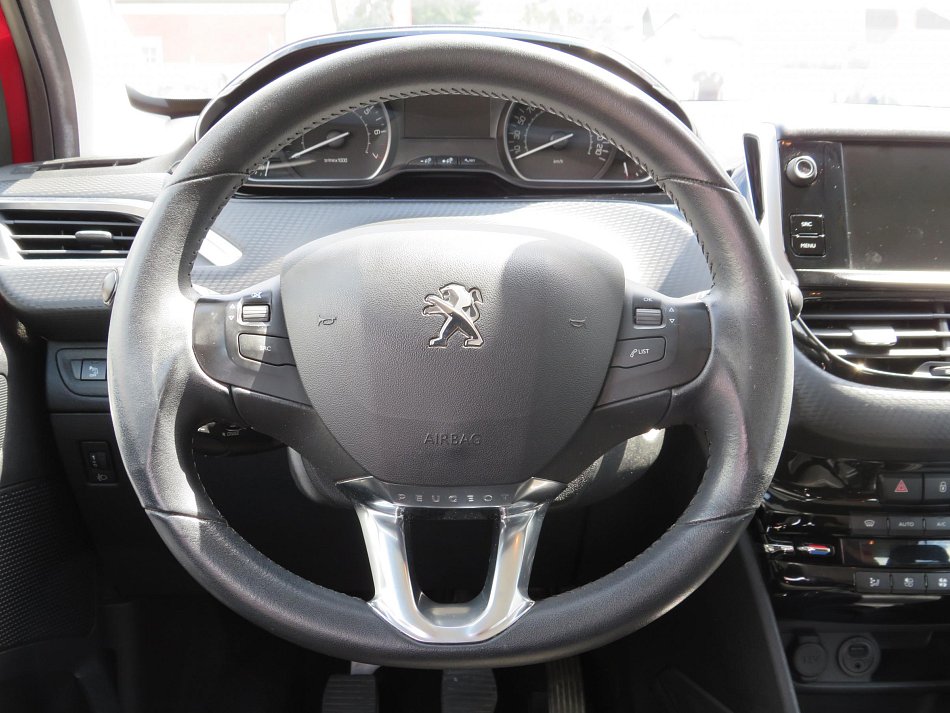 Peugeot 2008 1.2PT 
