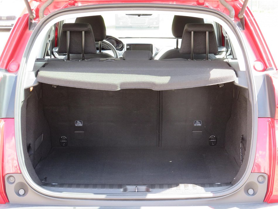 Peugeot 2008 1.2PT 