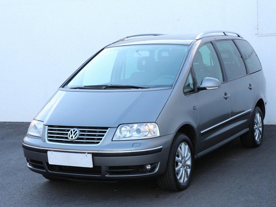 Volkswagen Sharan 2.0 TDi 