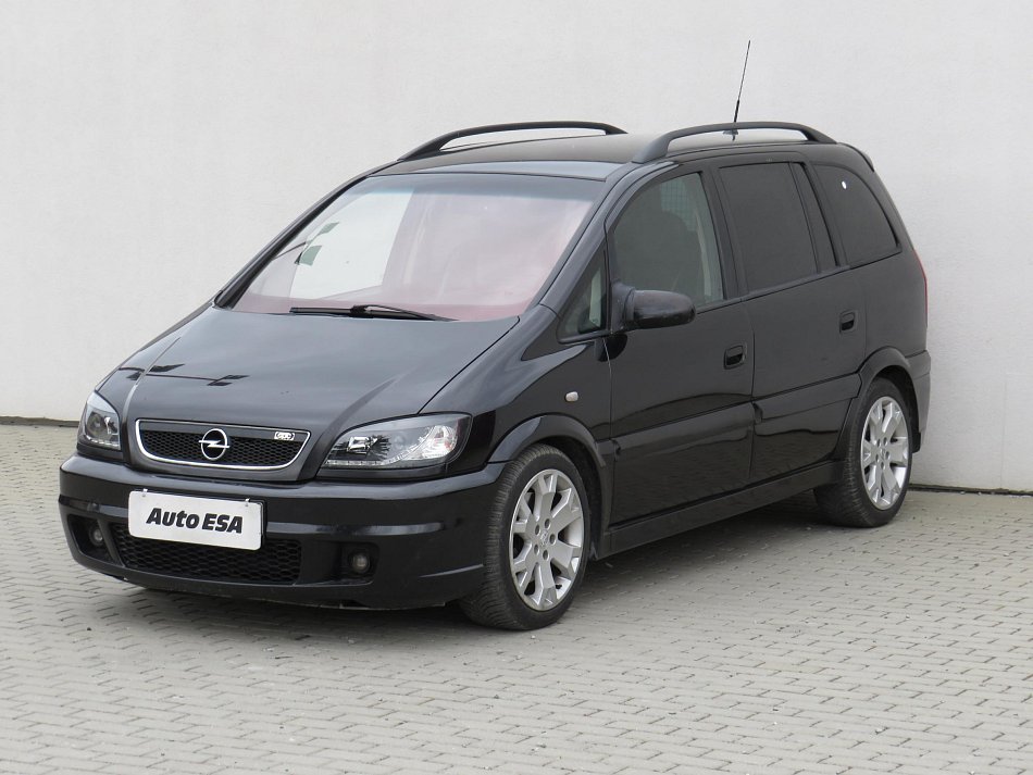 Opel Zafira 2.0i 