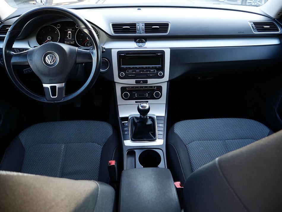 Volkswagen Passat 1.6 TDi 