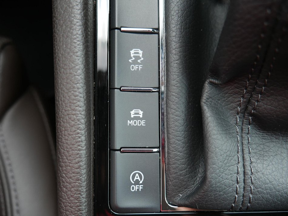 Škoda Superb III 2.0 TDi L&K 4x4