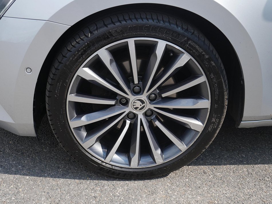 Škoda Superb III 2.0 TDi L&K 4x4
